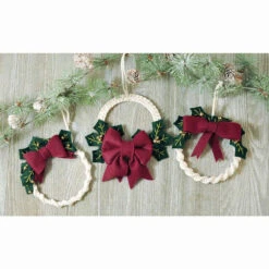 Herrschners Christmas Charm Wreath Macrame